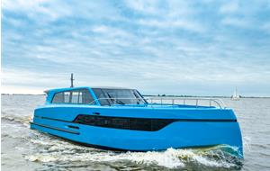 Boek nu  een proefvaart op 22 en 23 juni 2024 met de Vanton QS45 bij Waterfront Jachtcharter!